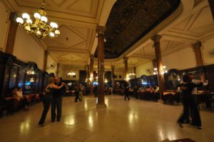 Milonga_en_Confiteria_Ideal