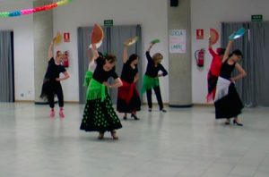 sevillanas con abanico