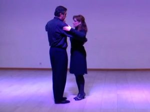 La postura de baile Postura_inicio_Perfil