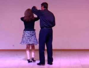 Swing-Giro-Doble-de-la-Mujer-3-1
