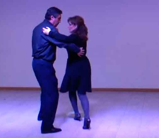 Tango Ocho por detrás