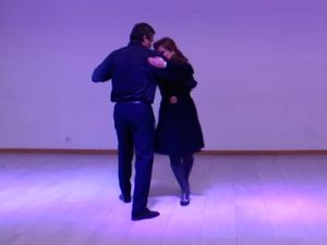 Tango argentino El Ocho por Delante