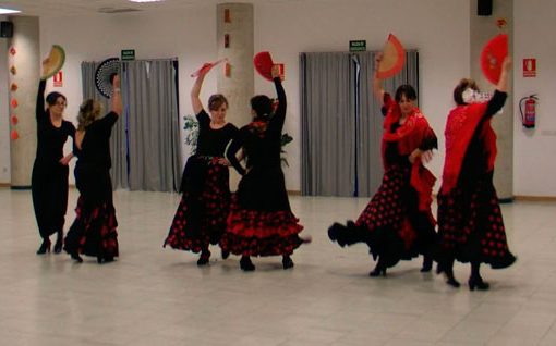 Sevillanas en pareja bailadas con abanico