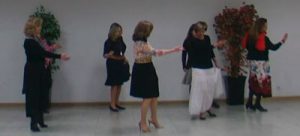 Baile en línea meneito de Cumbia
