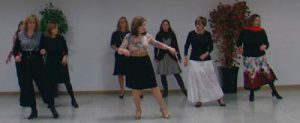 Baile en línea meneito de Cumbia
