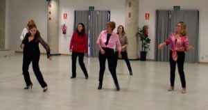 Baile en línea meneito de Pop Sixteen Shlager