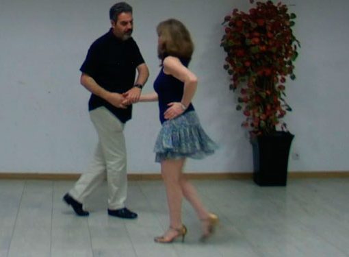 Salsa en línea Túnel doble arrastrado con giros