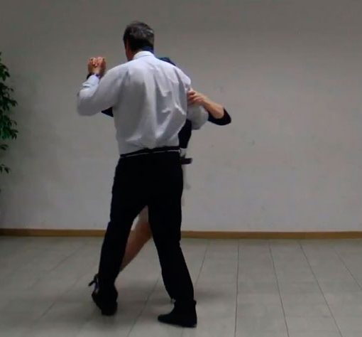 Tango argentino Ochos con sacada
