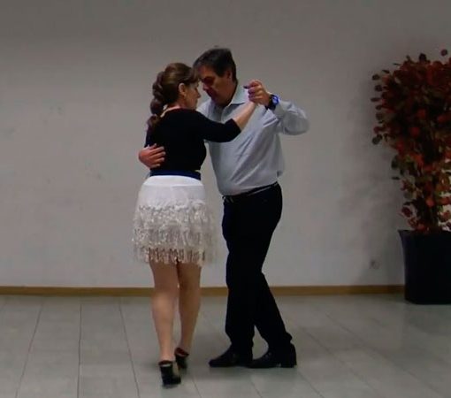 Tango argentino Caída sobre la mujer