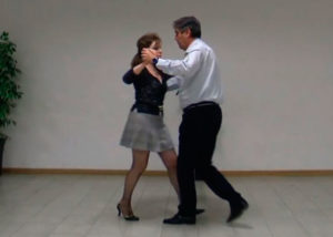 Samba Giro Inverso en cuartos