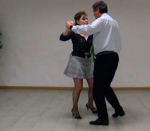 Samba Péndulo, paso lateral