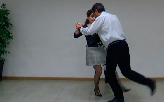 Milonga traspiés con doble cruce