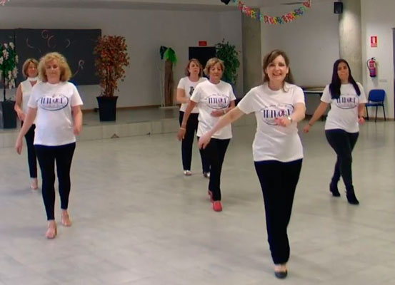 baile en grupo La cintura