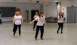 Baile en grupo meneito Échame la culpa