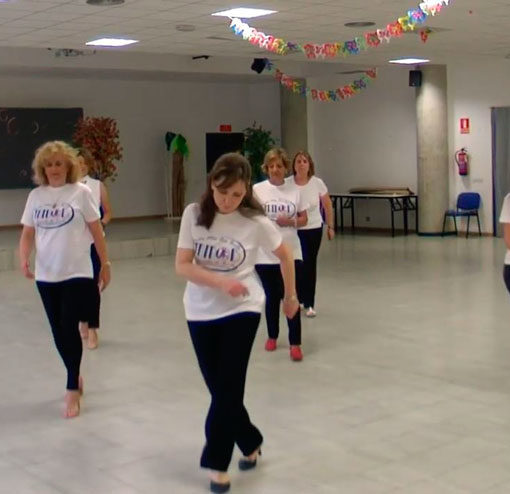 Baile en grupo Meneito In the Navy