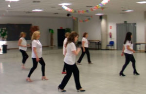 Baile en grupo Meneito In the Navy