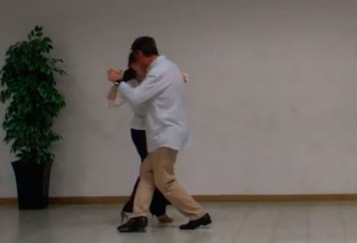 Kizomba Cruzado con enganche